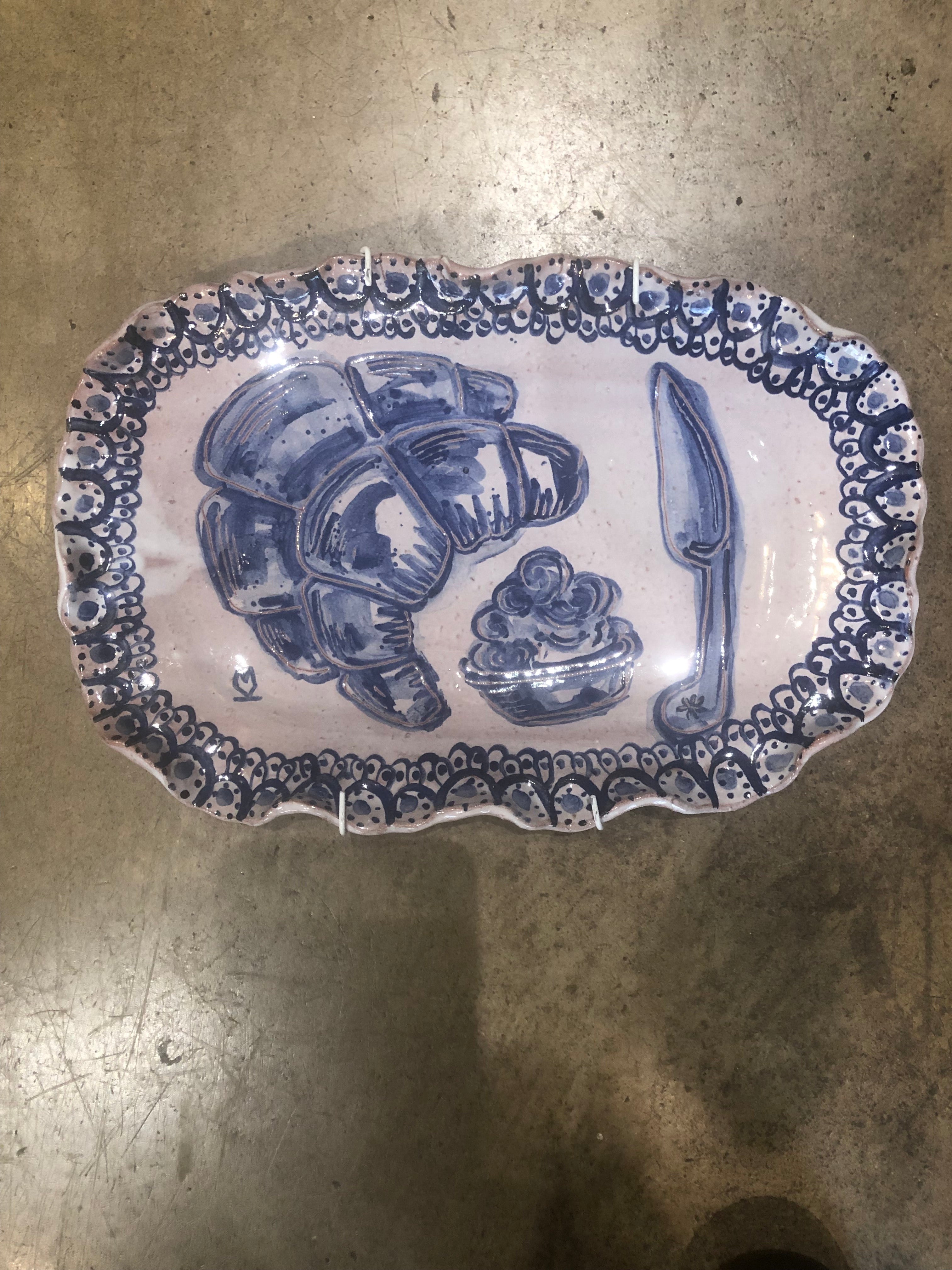 Ceramic plate